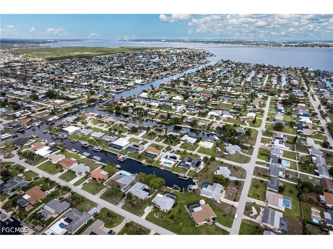 1741 SE 29th Lane Cape Coral FL 33904 2026016453 image40