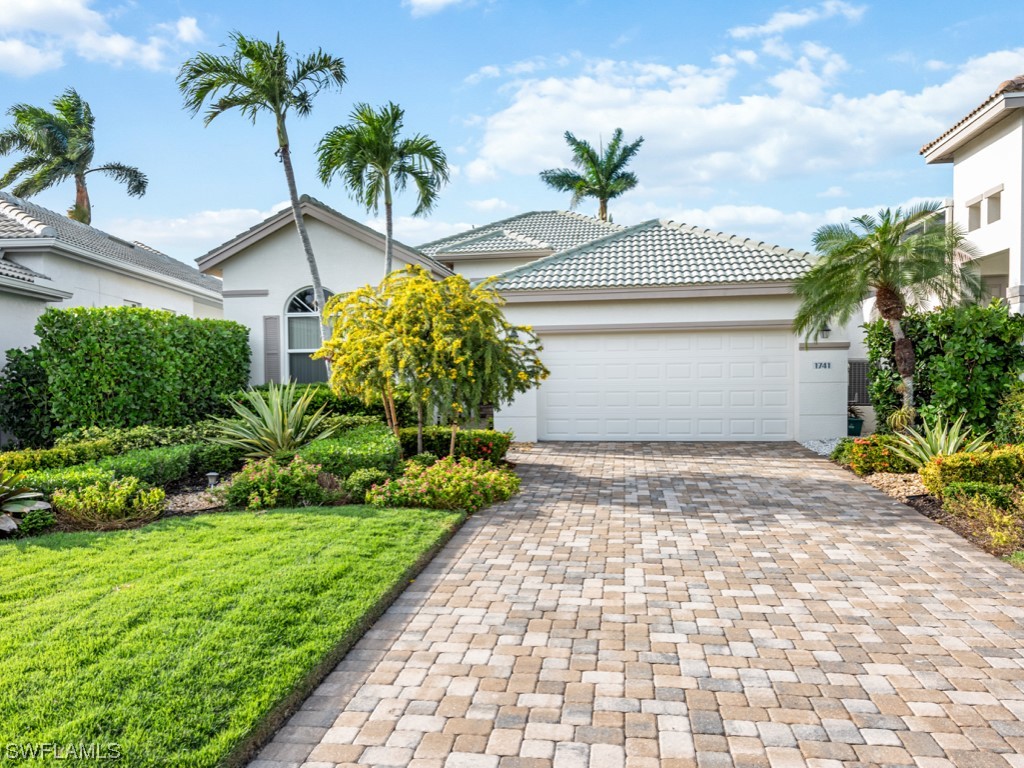 1741 York Island Drive Naples FL 34112 223091062 image1