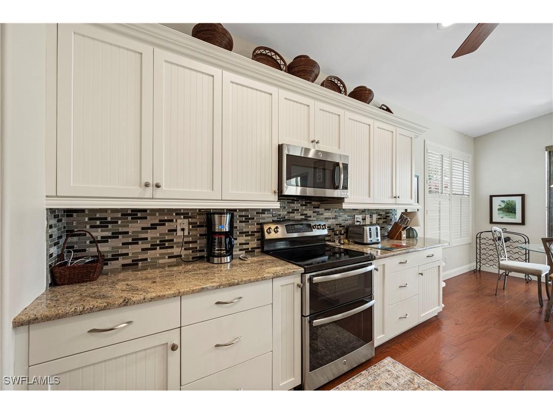 1742 Marsh Run Naples FL 34109 225078723 image16