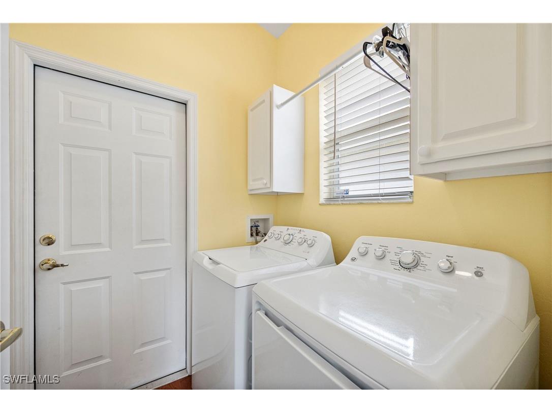 1742 Marsh Run Naples FL 34109 225078723 image18