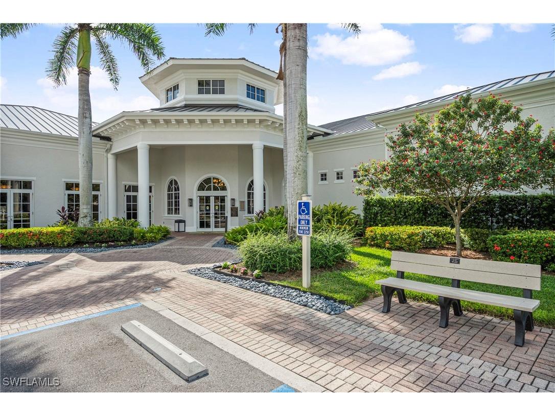 1742 Marsh Run Naples FL 34109 225078723 image28