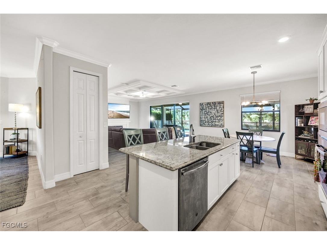 17422 Elkgrove Lane Estero FL 33928 2025024881 image12