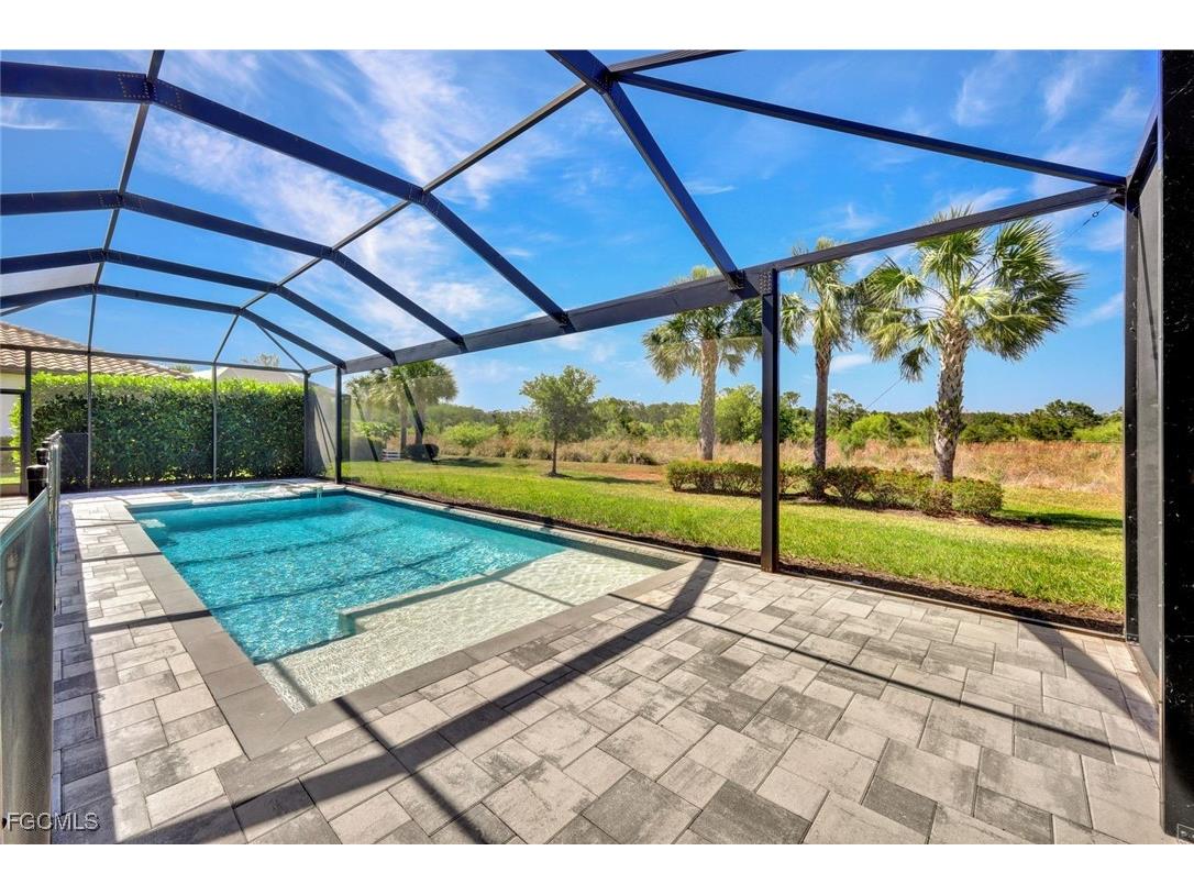 17422 Elkgrove Lane Estero FL 33928 2025024881 image2