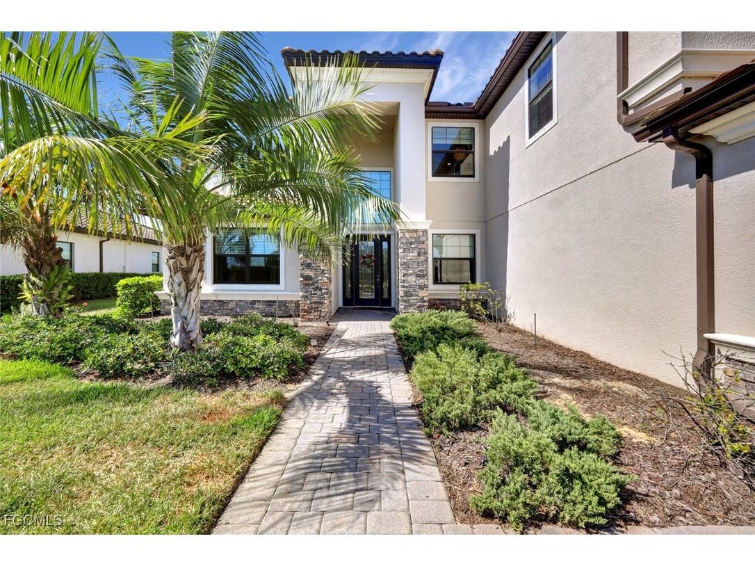 17422 Elkgrove Lane Estero FL 33928 2025024881 image3
