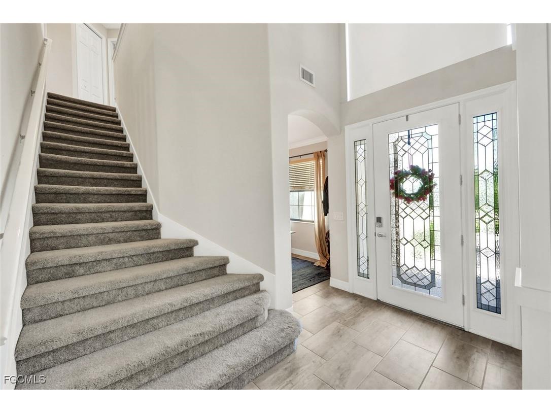 17422 Elkgrove Lane Estero FL 33928 2025024881 image32