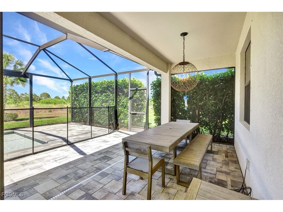17422 Elkgrove Lane Estero FL 33928 2025024881 image33