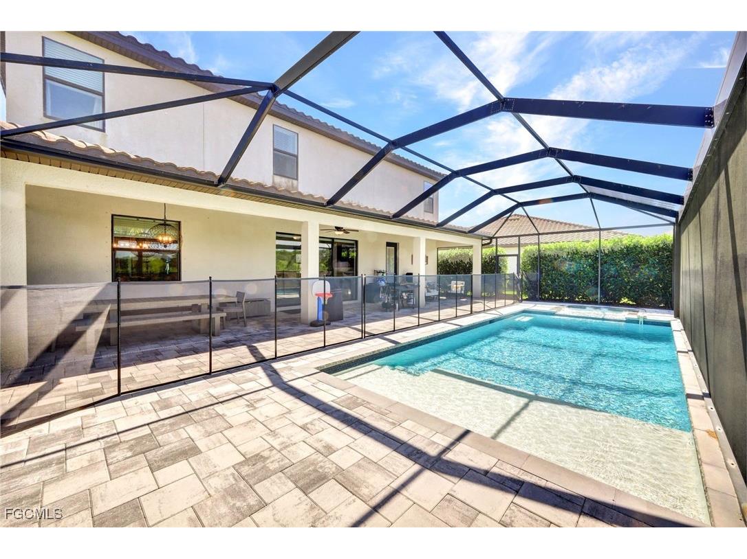 17422 Elkgrove Lane Estero FL 33928 2025024881 image36