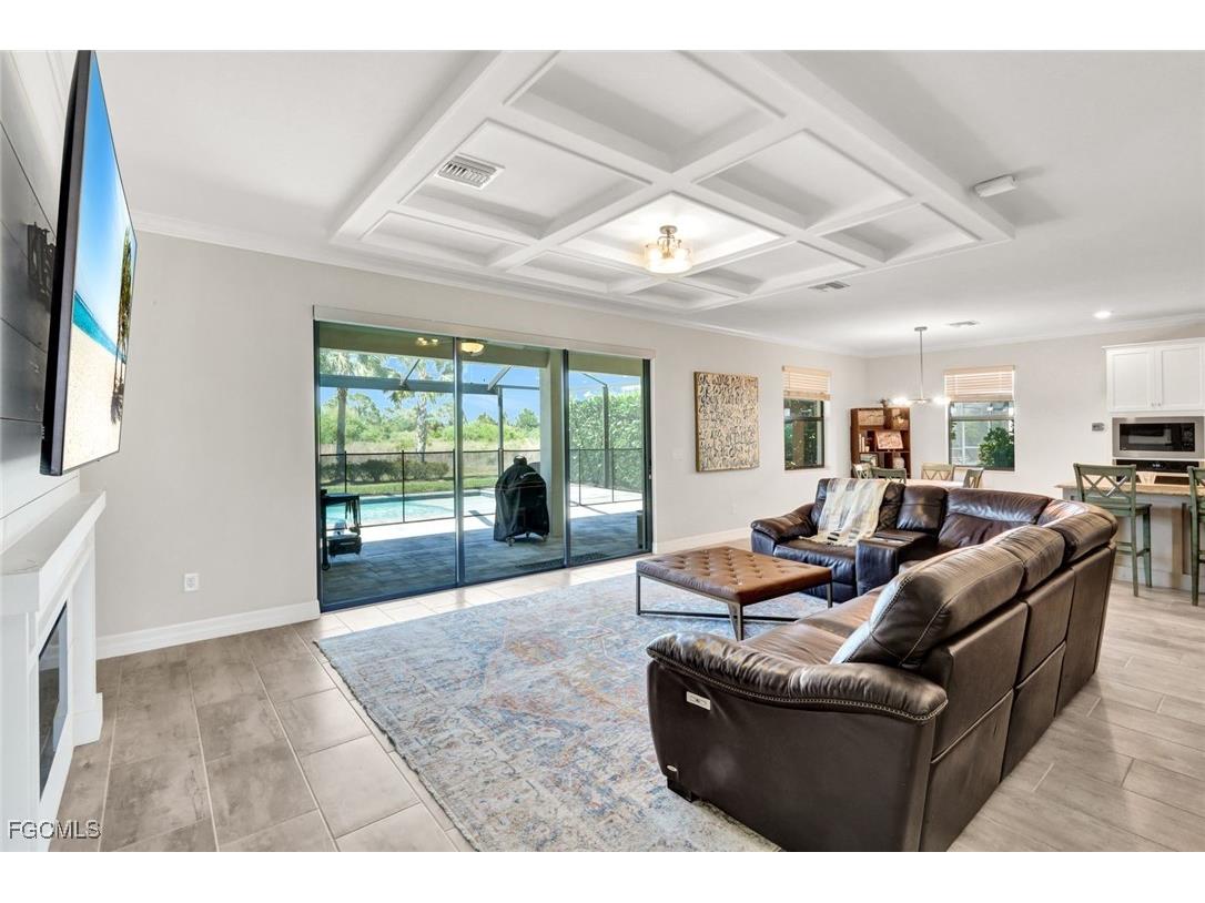 17422 Elkgrove Lane Estero FL 33928 2025024881 image5