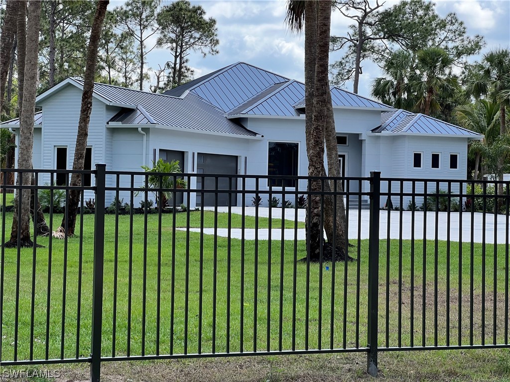 1744 21st Street SW Naples FL 34117 223026060 image1