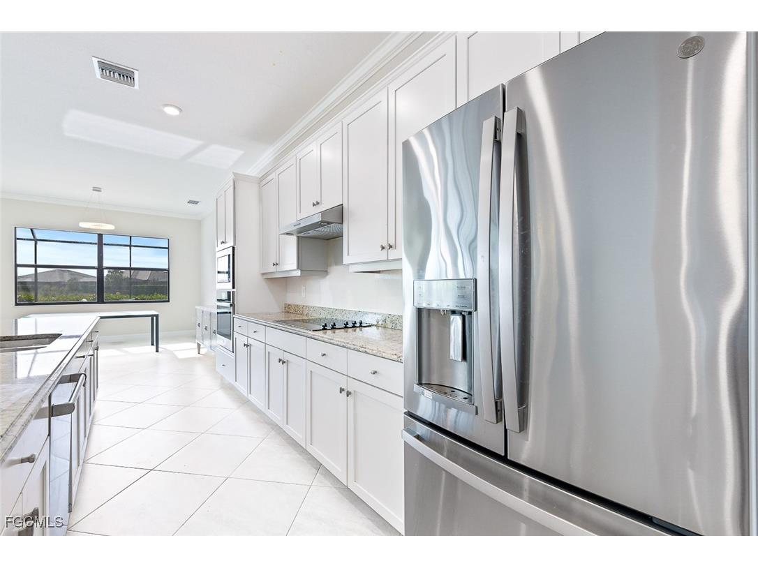 17441 Elkgrove Lane Estero FL 33928 2025014422 image9