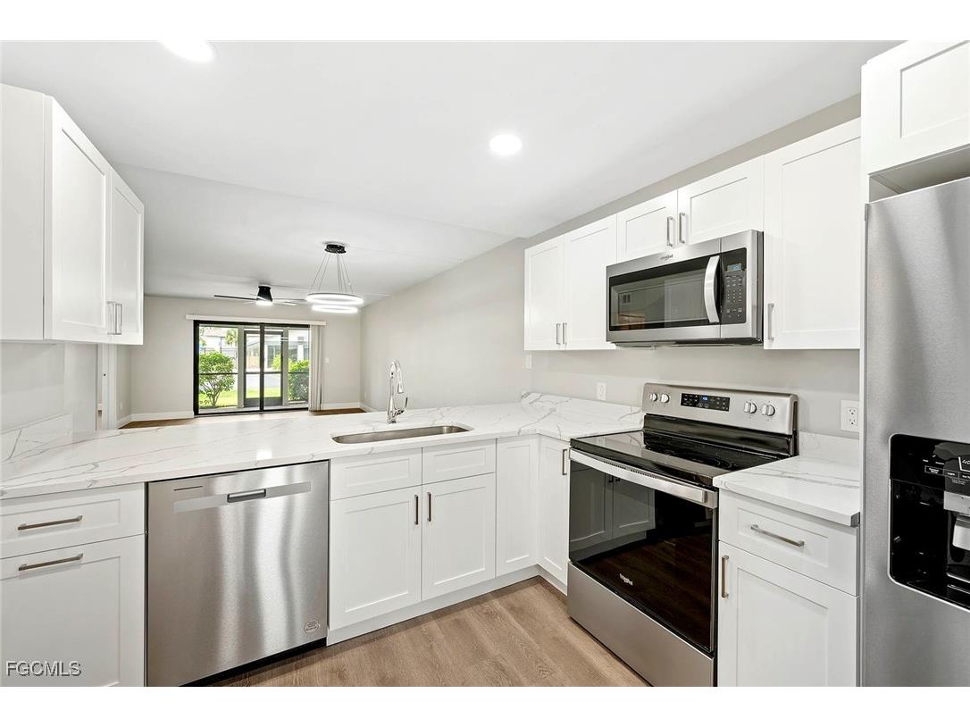 17452 Overhill Drive #B Fort Myers FL 33908 2025009776 image1