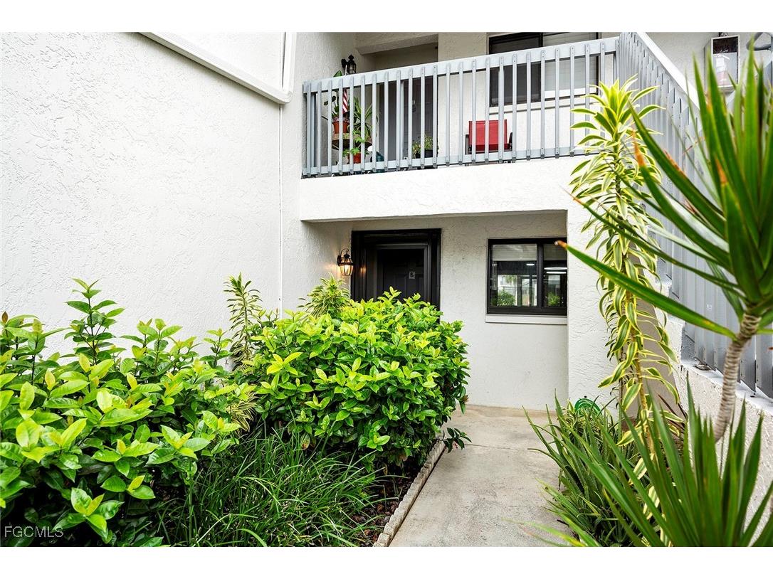17452 Overhill Drive #B Fort Myers FL 33908 2025009776 image6