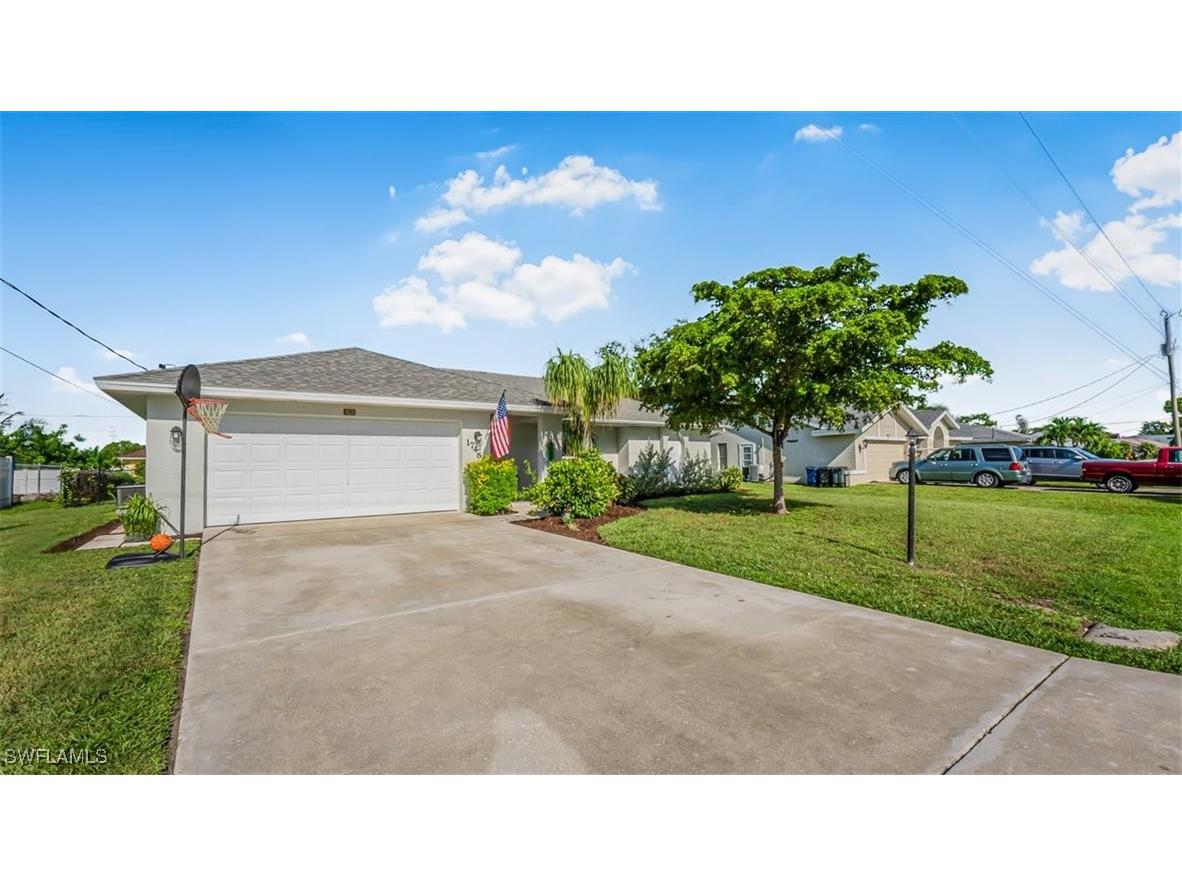 17469 Meadow Lake Circle Fort Myers FL 33967 225058435 image1