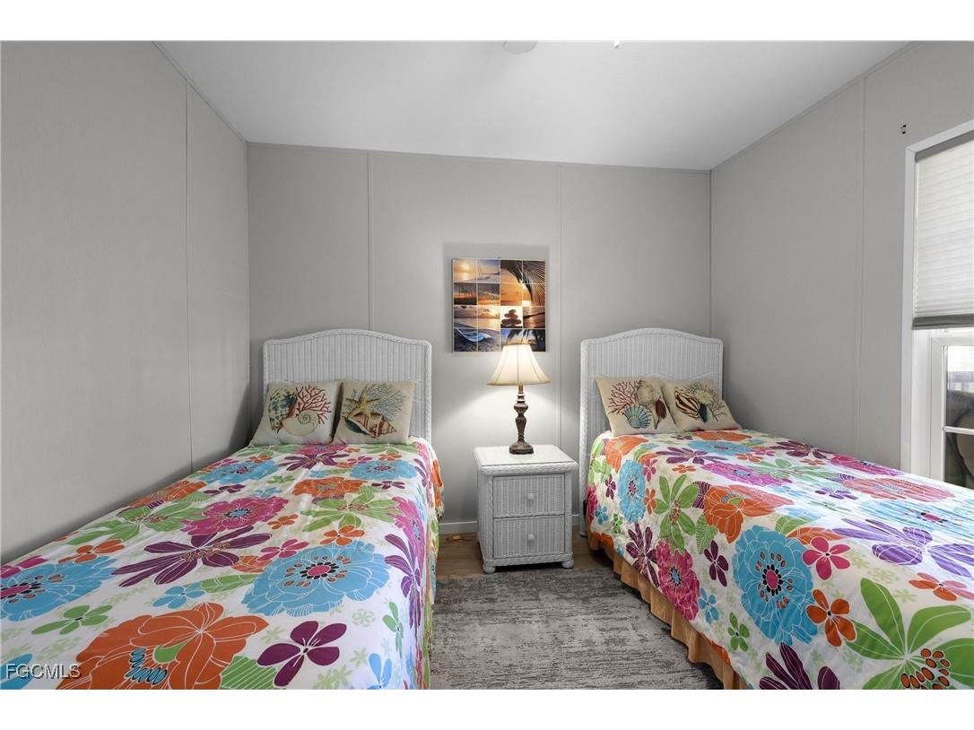 1747 Beverly Drive Naples FL 34114 2025013365 image18