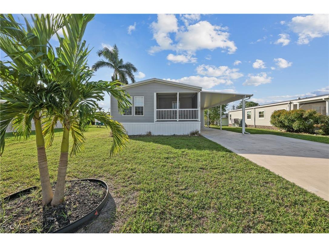 1747 Beverly Drive Naples FL 34114 2025013365 image2