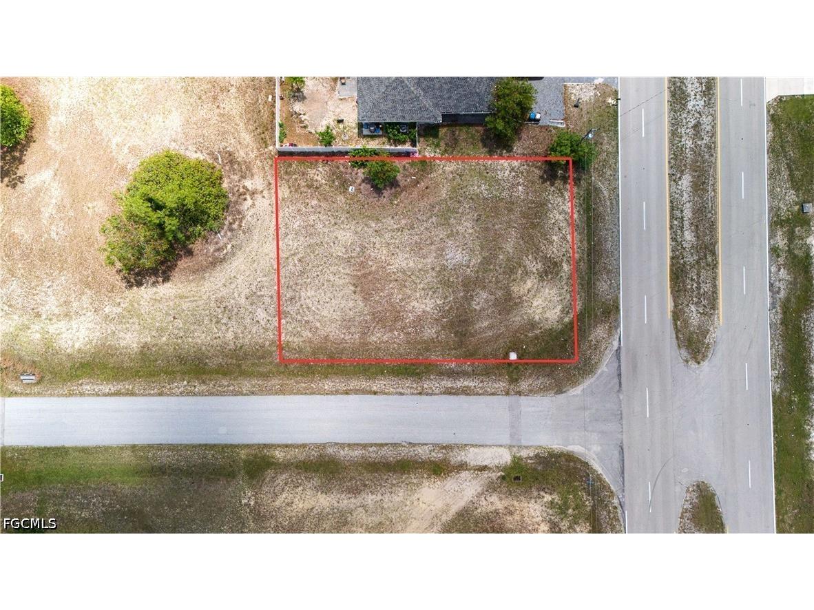 1747 Diplomat Parkway W Cape Coral FL 33993 2026022606 image3