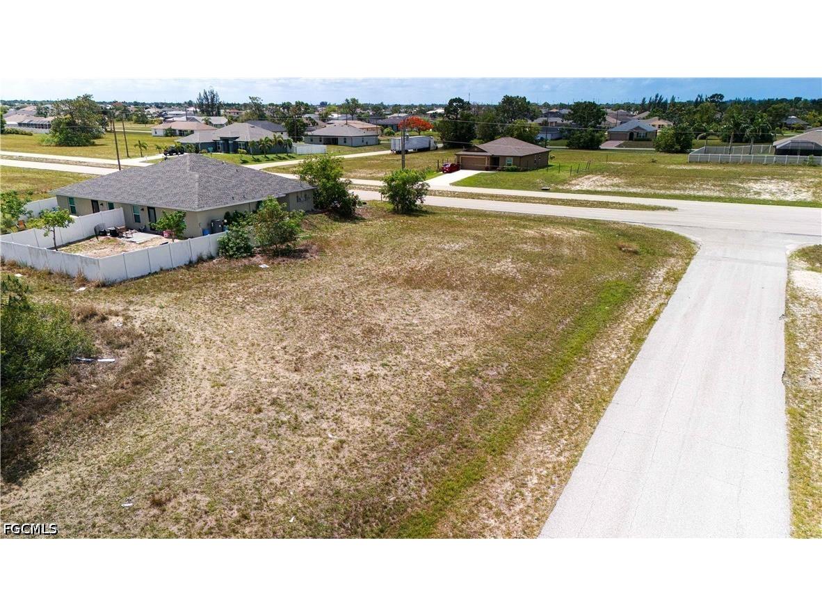 1747 Diplomat Parkway W Cape Coral FL 33993 2026022606 image4