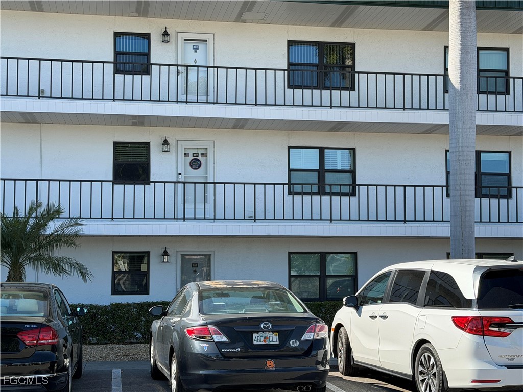 1747 Pebble Beach Drive #207 Fort Myers FL 33907 2026005742 image1
