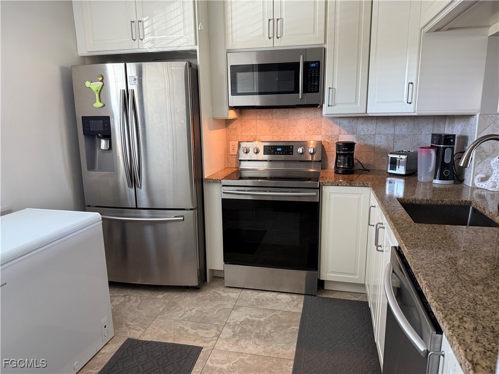 1747 Pebble Beach Drive #207 Fort Myers FL 33907 2026005742 image3