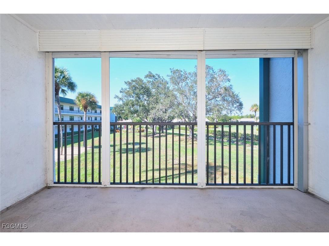1747 Pebble Beach Drive #208 Fort Myers FL 33907 2025020354 image10