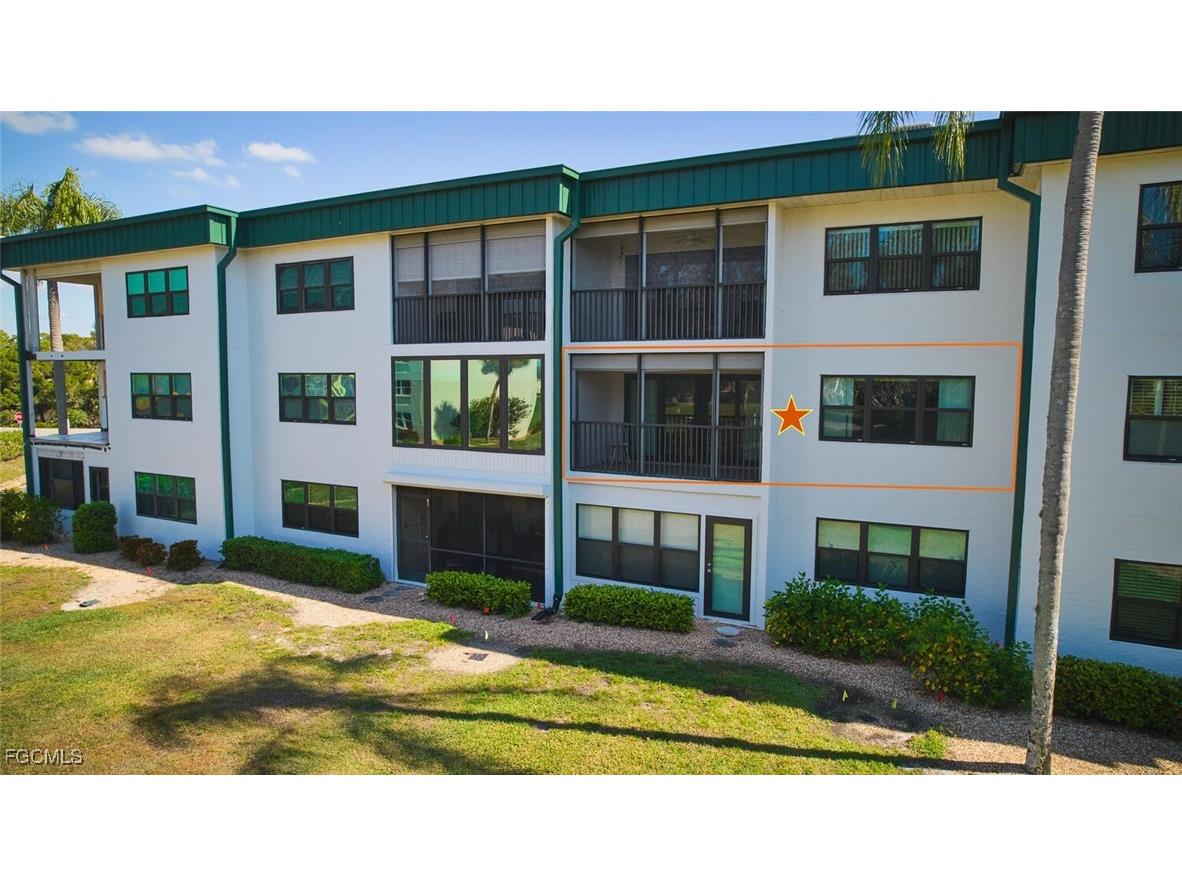 1747 Pebble Beach Drive #208 Fort Myers FL 33907 2025020354 image2