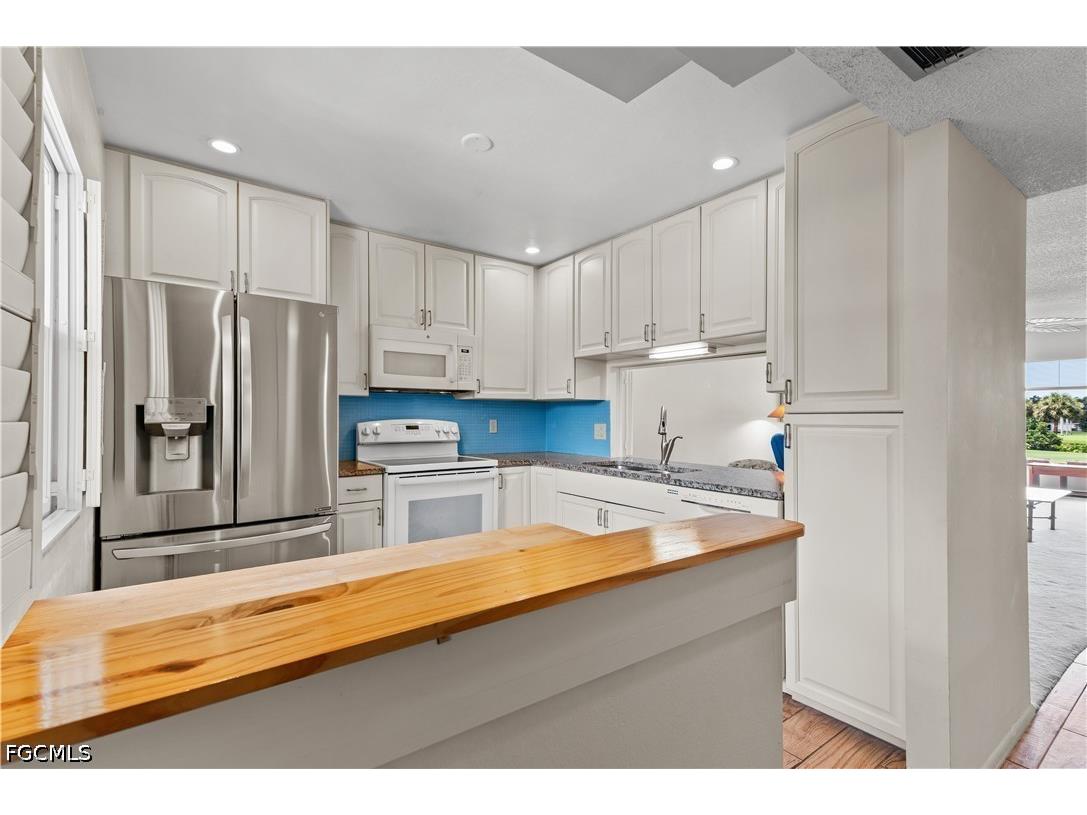1747 Pebble Beach Drive #216 Fort Myers FL 33907 2026027980 image3