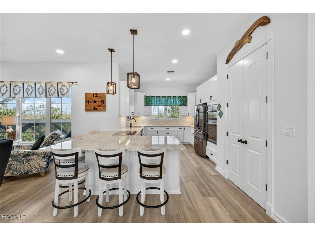 1747 Serenity Lane Sanibel FL 33957 2025017195 image16