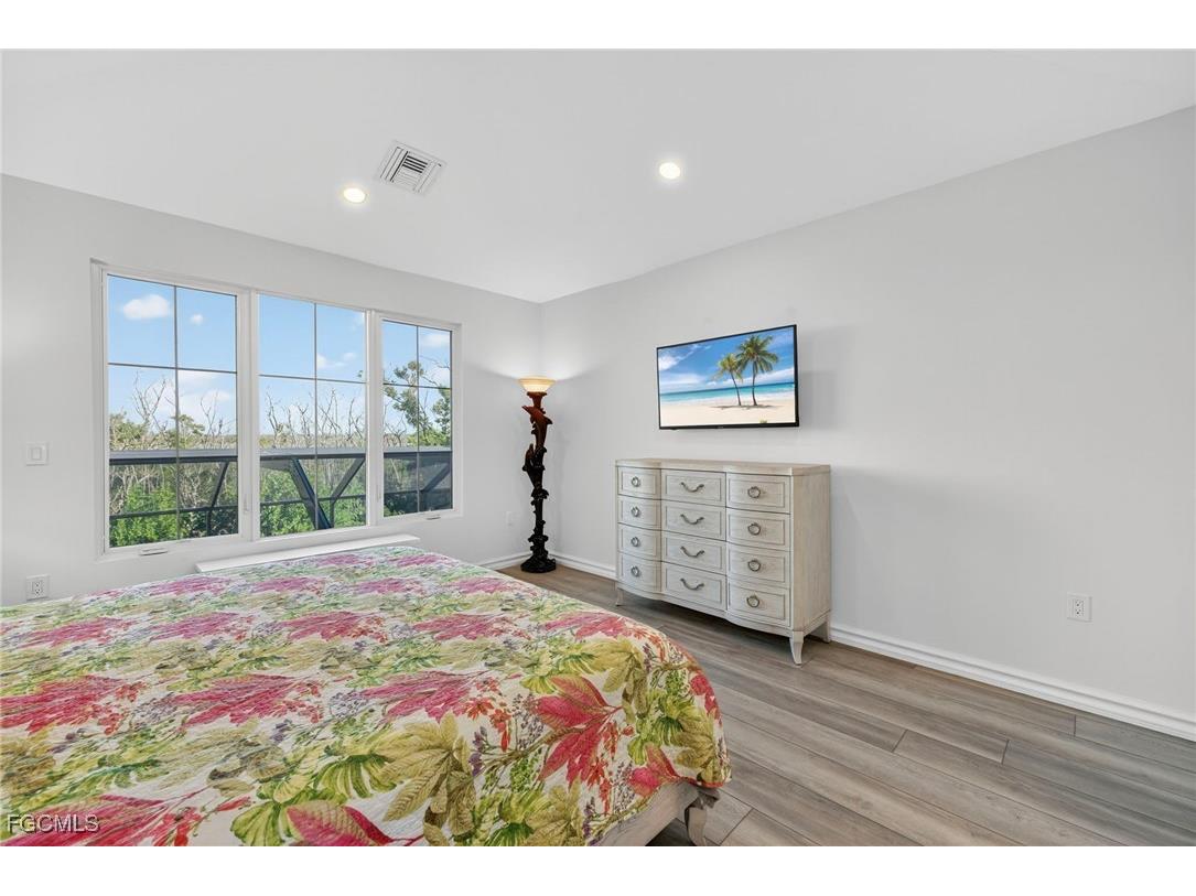 1747 Serenity Lane Sanibel FL 33957 2025017195 image24