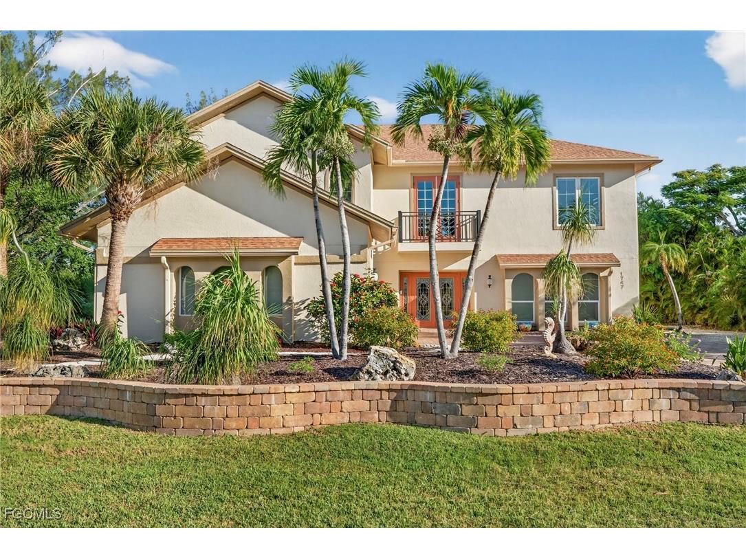 1747 Serenity Lane Sanibel FL 33957 2025017195 image3