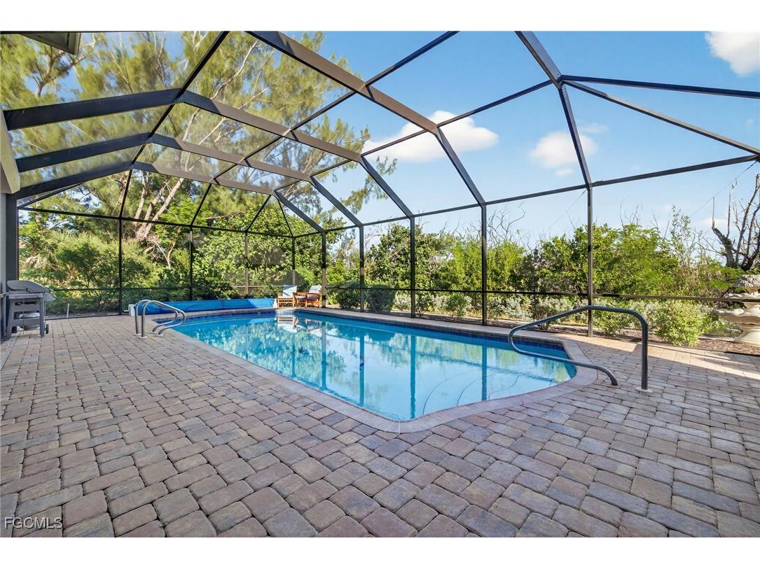 1747 Serenity Lane Sanibel FL 33957 2025017195 image35