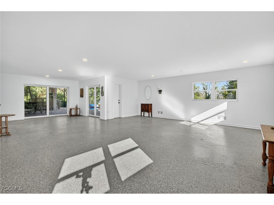 1747 Serenity Lane Sanibel FL 33957 2025017195 image8