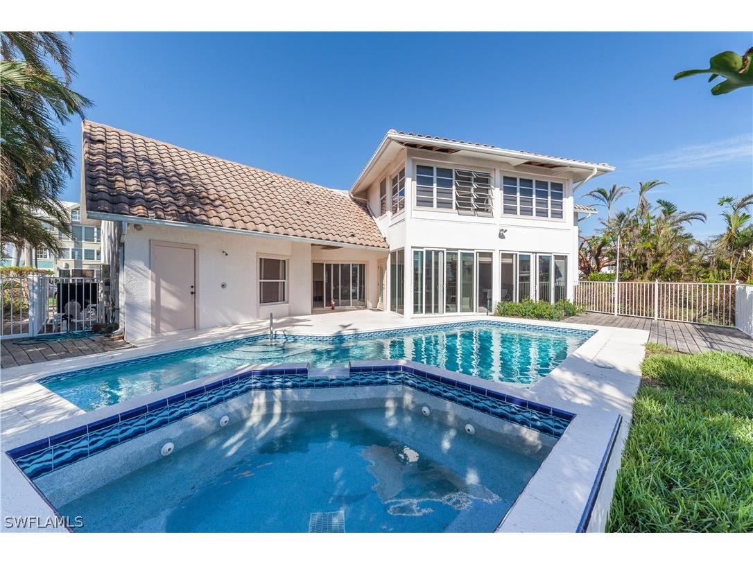 1748 Jewel Box Drive Sanibel FL 33957 222077842 image1