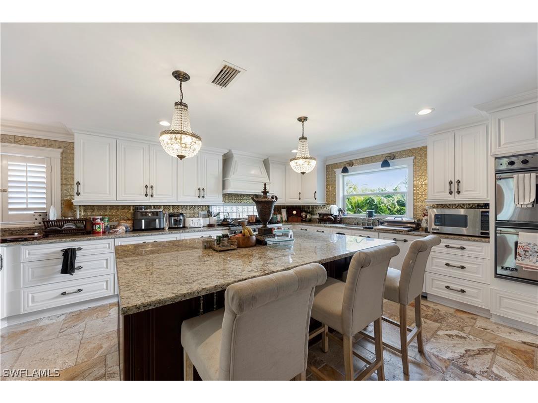 1748 Jewel Box Drive Sanibel FL 33957 226012580 image16