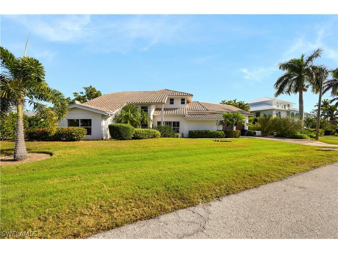 1748 Jewel Box Drive Sanibel FL 33957 226012580 image5