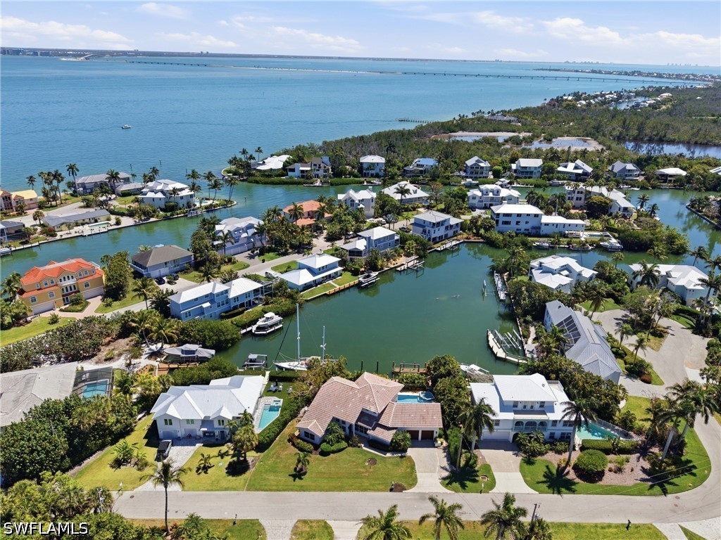 1748 Jewel Box Drive Sanibel FL 33957 226018906 image2