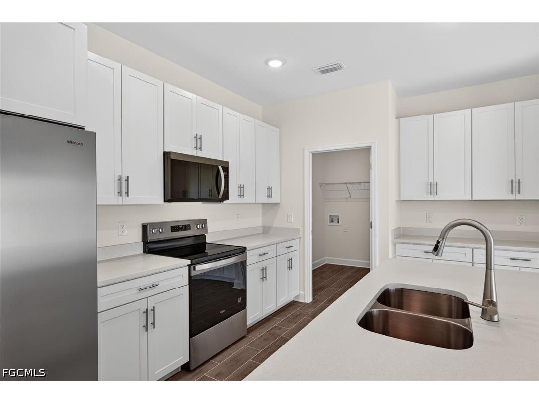 1748 NW 19th Street Cape Coral FL 33993 2026018825 image2