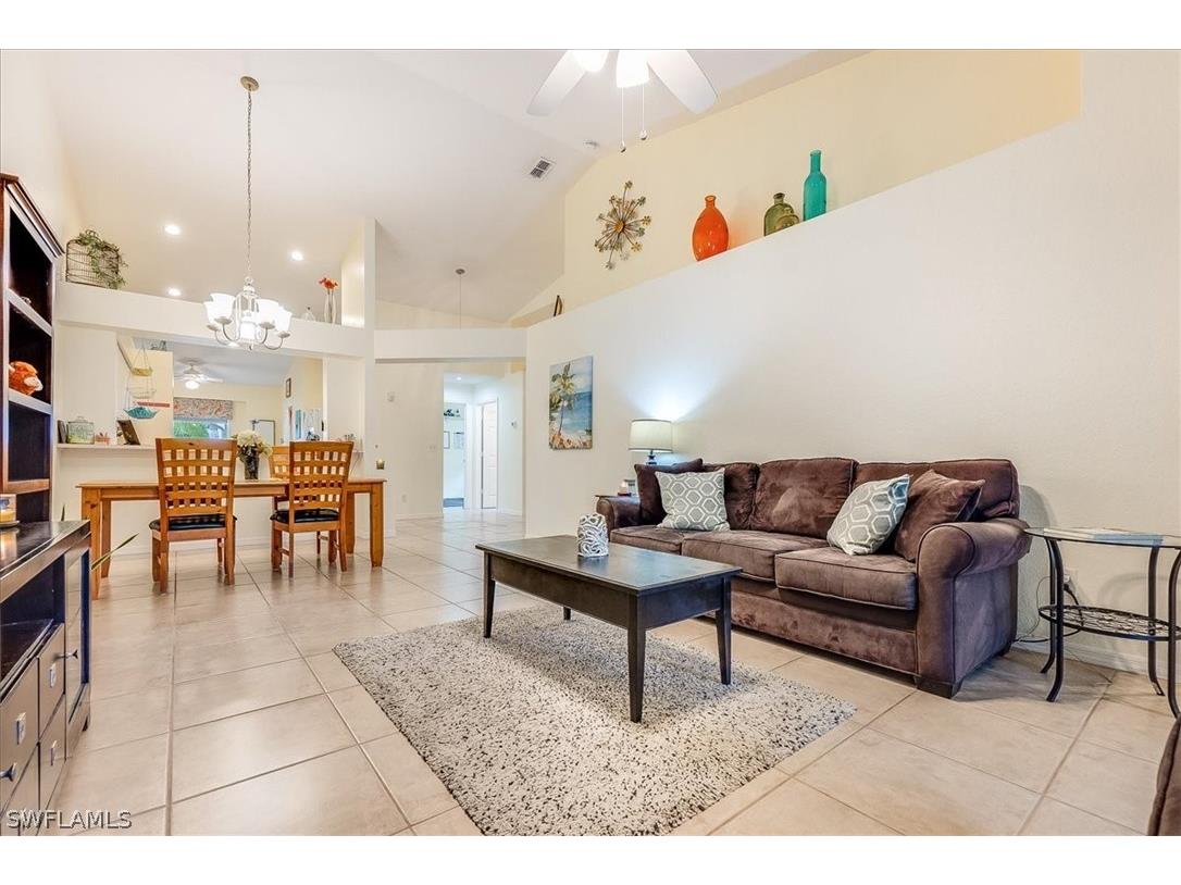 1748 Royal Circle Naples FL 34112 224054654 image1