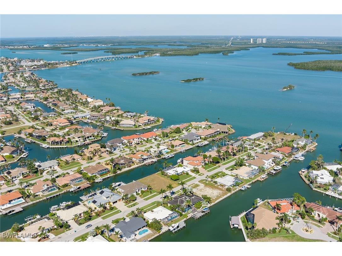 1748 Wavecrest Court Marco Island FL 34145 224086046 image14