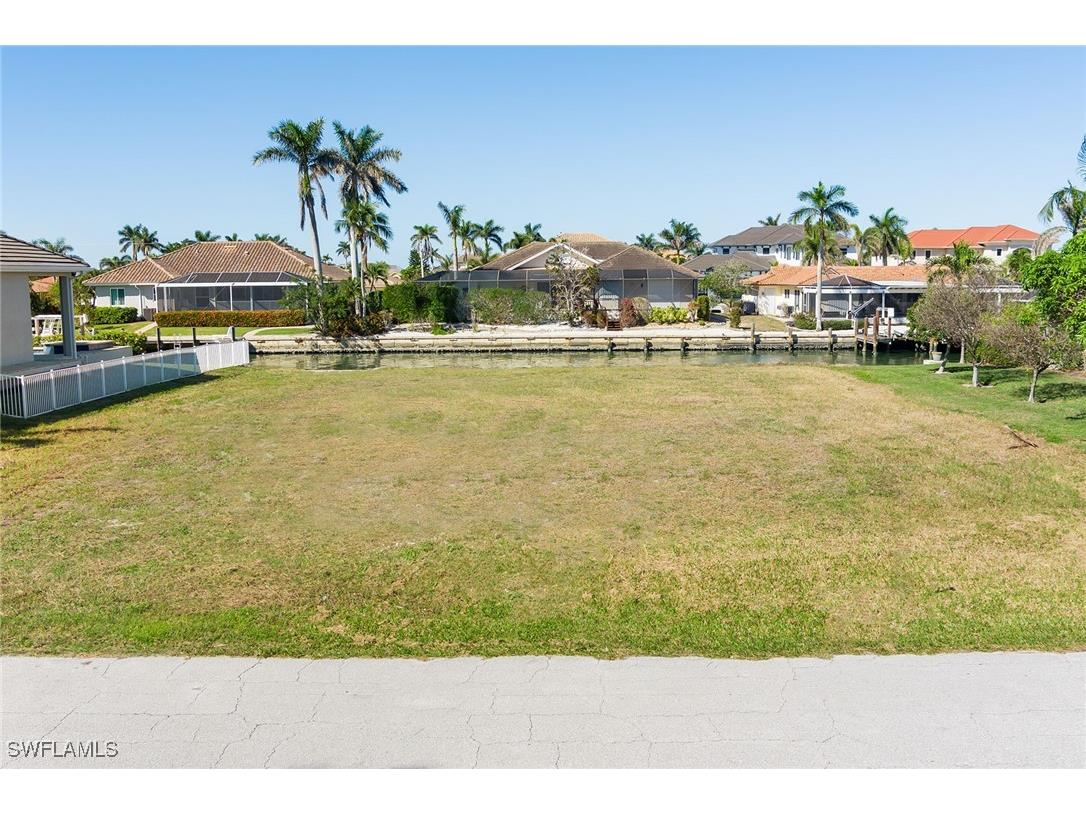 1748 Wavecrest Court Marco Island FL 34145 224086046 image3