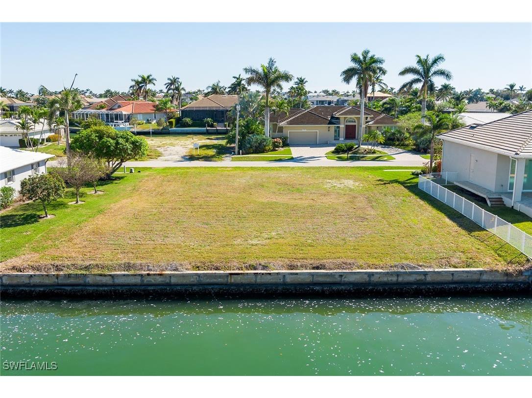 1748 Wavecrest Court Marco Island FL 34145 224086046 image4