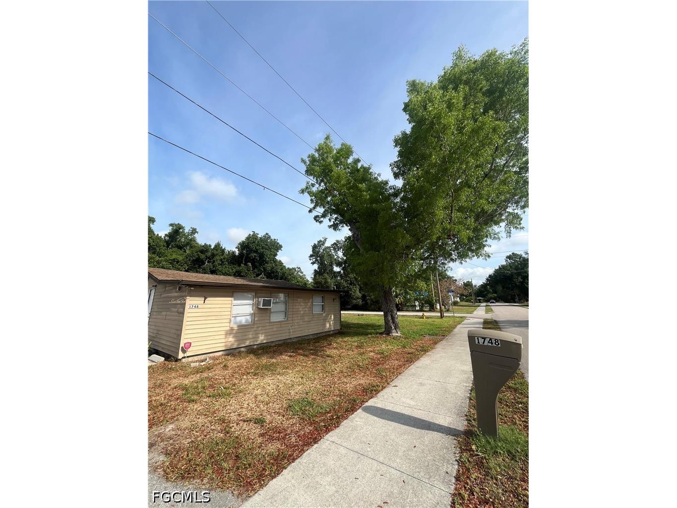 1748 Woodward Avenue North Fort Myers FL 33903 2026023468 image2