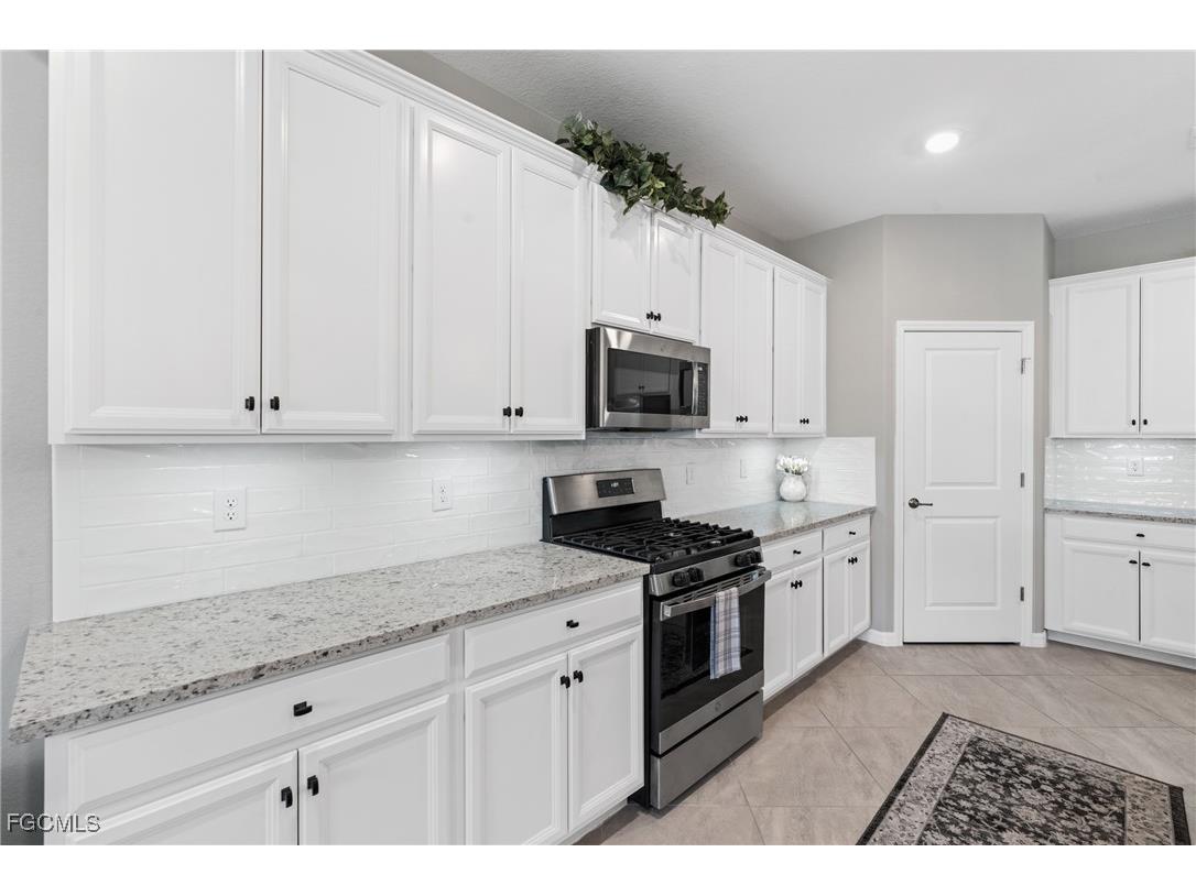 17482 Palmetto Pass Lane Punta Gorda FL 33982 2025012950 image10