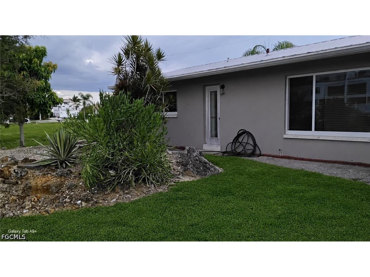 1749 Bikini Court Cape Coral FL 33904 2026029208 image35