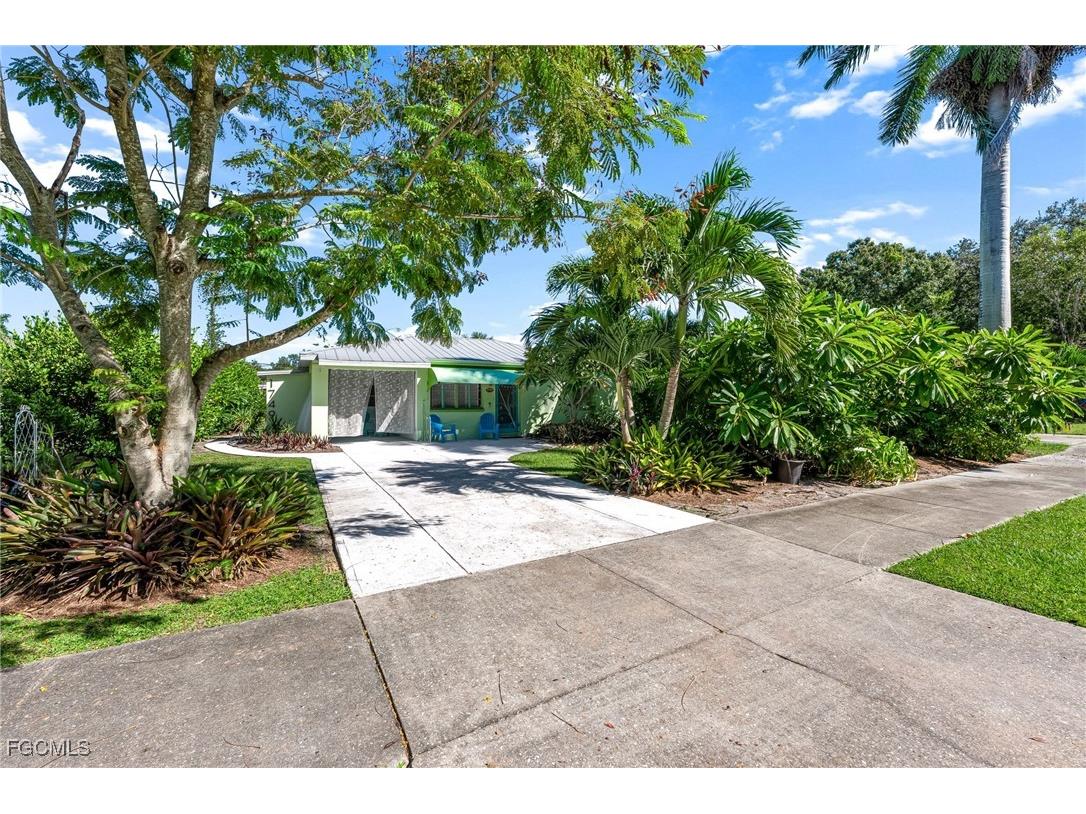 1749 Braman Avenue Fort Myers FL 33901 2025015615 image2
