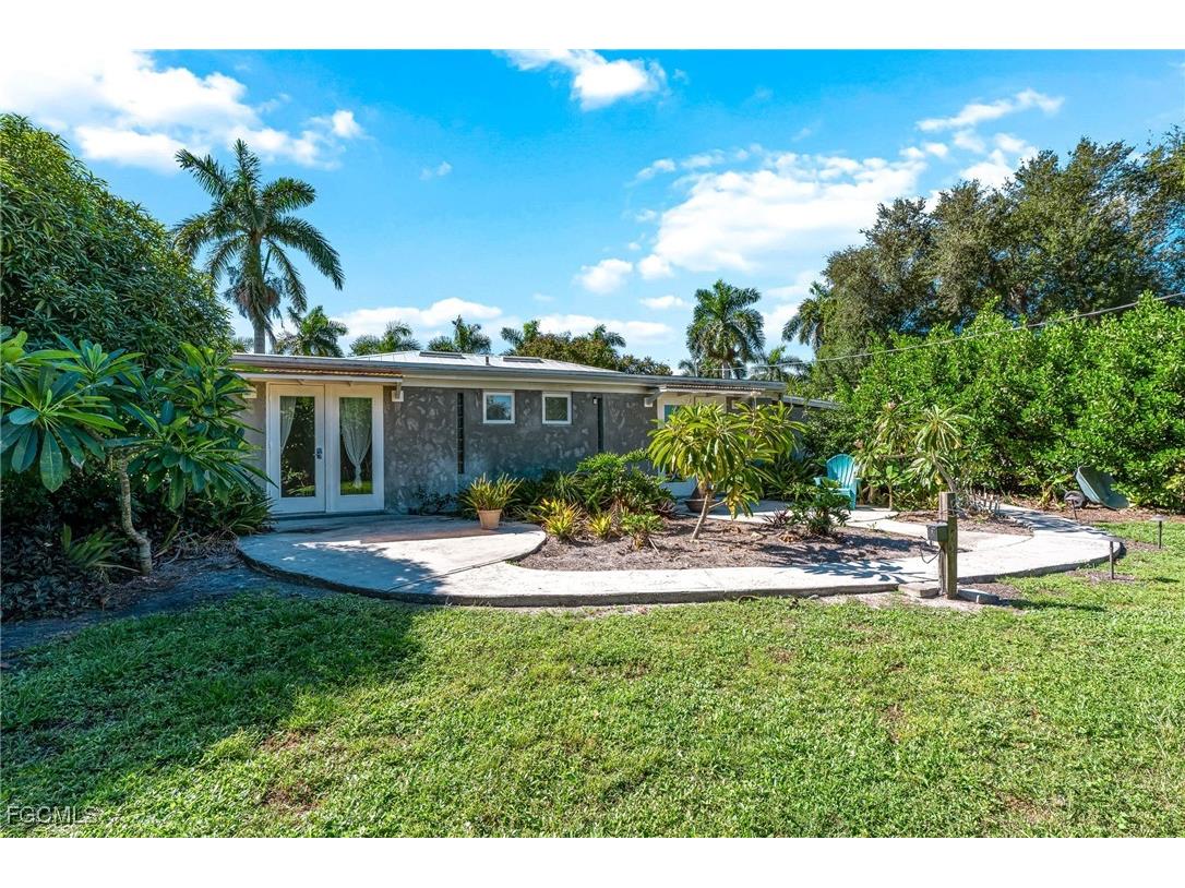 1749 Braman Avenue Fort Myers FL 33901 2025015615 image24