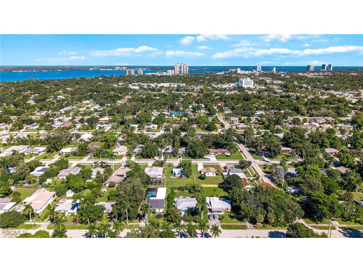 1749 Braman Avenue Fort Myers FL 33901 2025015615 image25