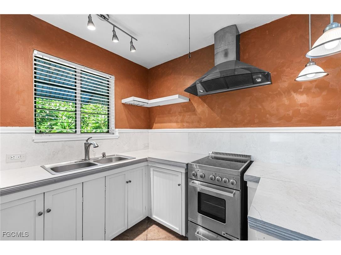 1749 Braman Avenue Fort Myers FL 33901 2025015615 image7