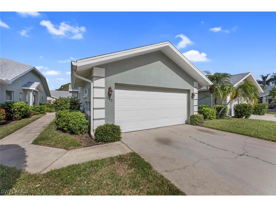 1749 Royal Circle #1701 Naples FL 34112 223085470 image1