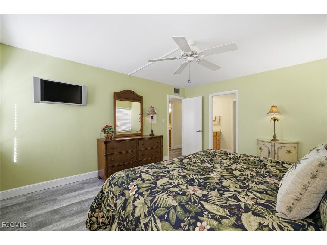 1749 SE 46th Lane #104 Cape Coral FL 33904 2025016742 image17