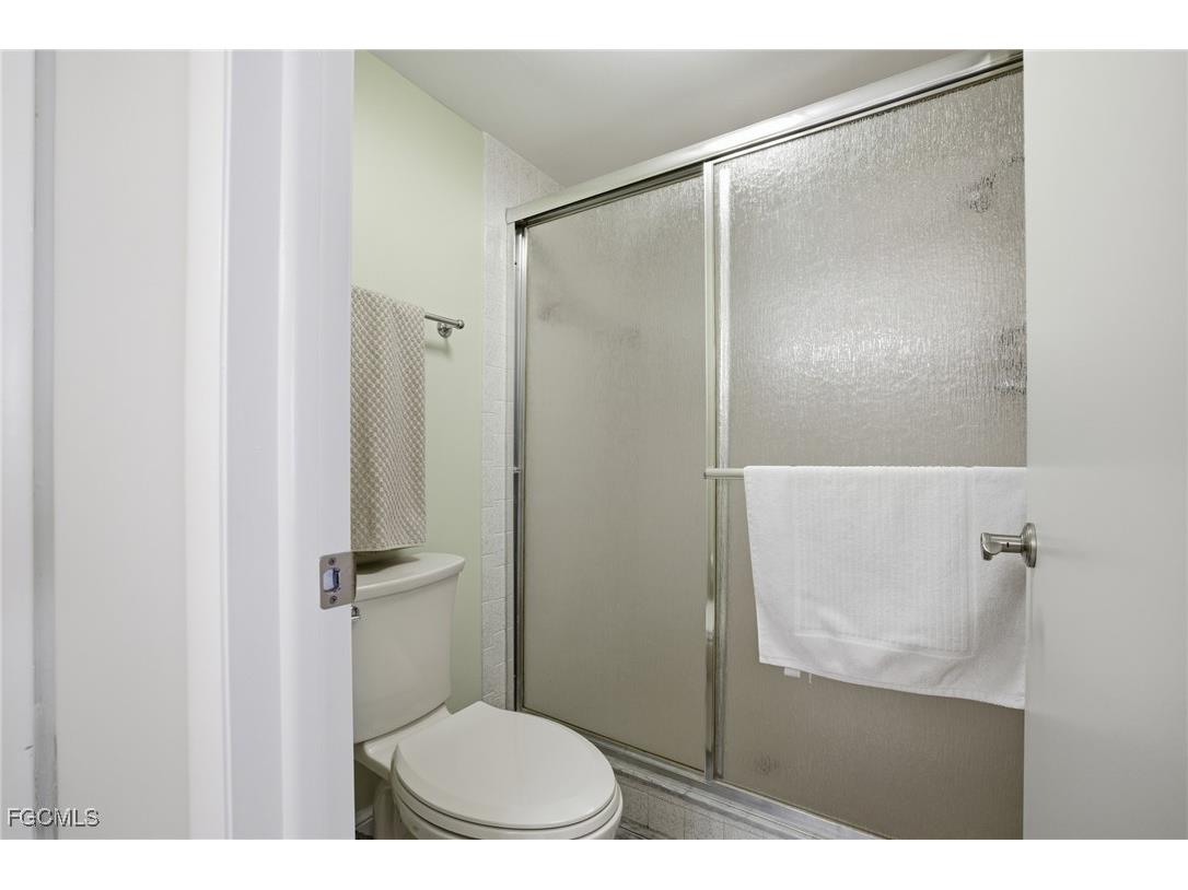 1749 SE 46th Lane #104 Cape Coral FL 33904 2025016742 image22